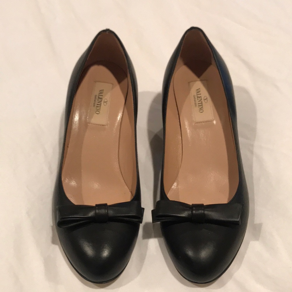 Authentic Valentino black heels